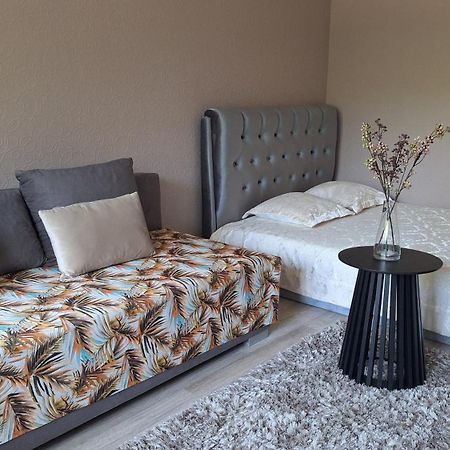 Naujakiemio Apartamentai Su Balkonu Klaipėda Buitenkant foto